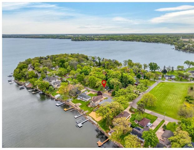 2211 Colladay Point Drive, Stoughton, WI 53589