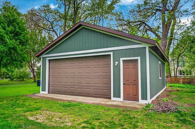 2211 Colladay Point Drive, Stoughton, WI 53589