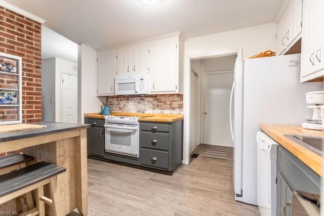 13 Autumn E, Williamsburg, VA 23188