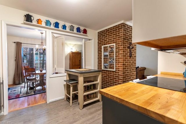 13 Autumn E, Williamsburg, VA 23188