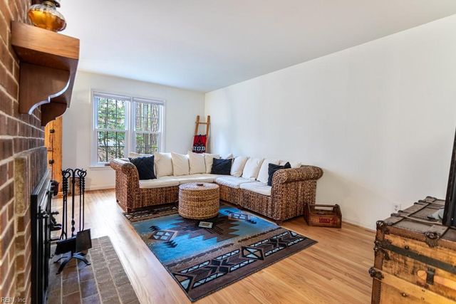 13 Autumn E, Williamsburg, VA 23188