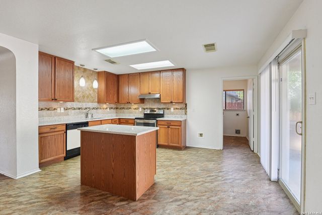 5015 Viking Coral, San Antonio, TX 78244