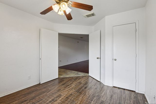 5015 Viking Coral, San Antonio, TX 78244