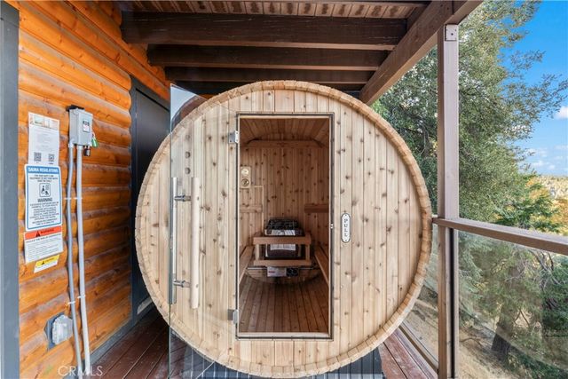 816 Chamois Drive, Crestline, CA 92325