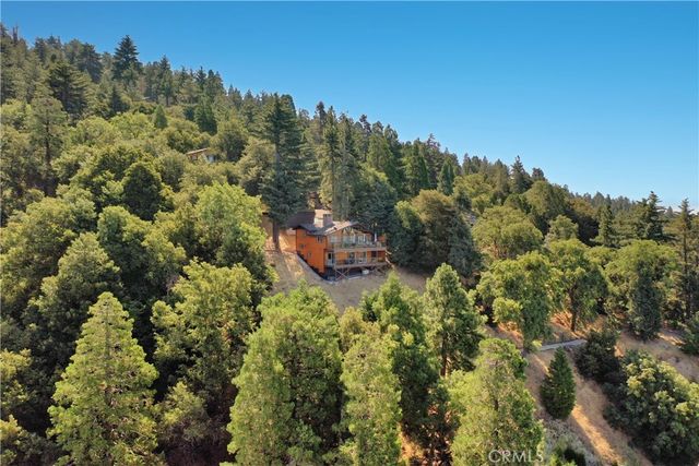 816 Chamois Drive, Crestline, CA 92325