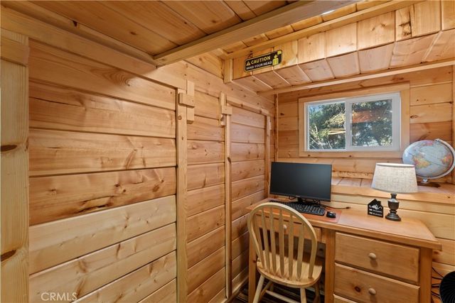 816 Chamois Drive, Crestline, CA 92325