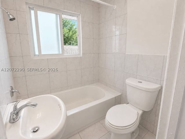 955 Buchanan St 3, Hollywood, FL 33019