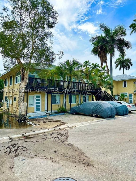 955 Buchanan St 3, Hollywood, FL 33019