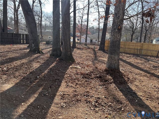 9318 Telstar Dr, North Chesterfield, VA 23237