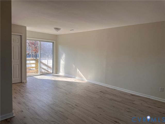 9318 Telstar Dr, North Chesterfield, VA 23237