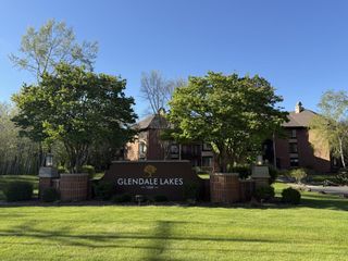 1600 Green Tree ROAD #225, Milwaukee, WI 53209