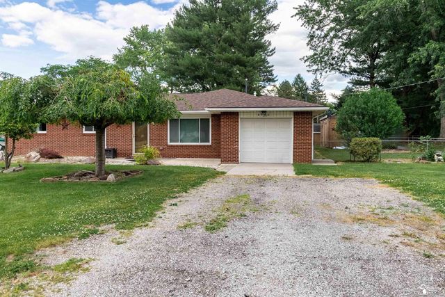 8940 Woodside Drive, Temperance, MI 48182