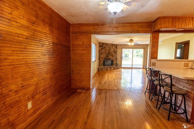 8940 Woodside Drive, Temperance, MI 48182
