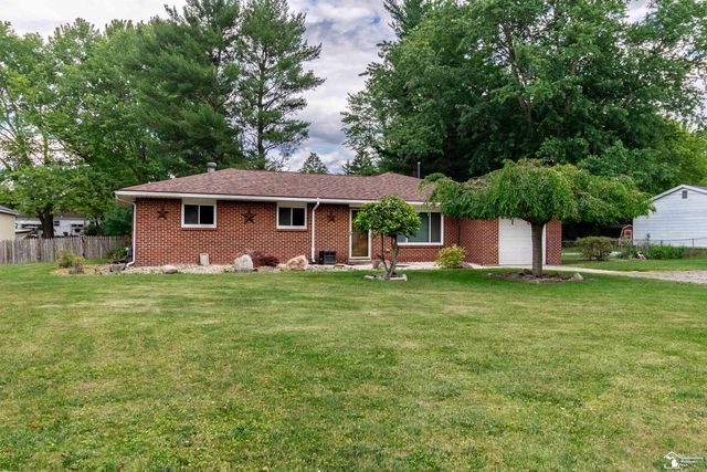 8940 Woodside Drive, Temperance, MI 48182