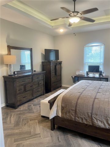 1825 Paraiso Dr, Kingsville, TX 78363