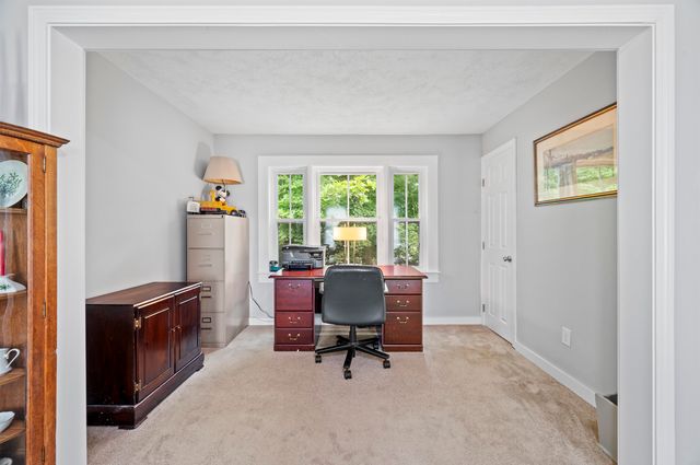 14 Church Street, Kingston, NH 03848