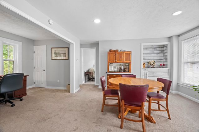 14 Church Street, Kingston, NH 03848