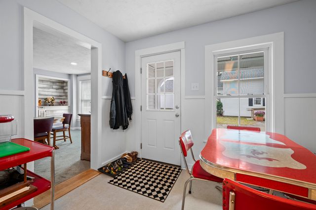 14 Church Street, Kingston, NH 03848