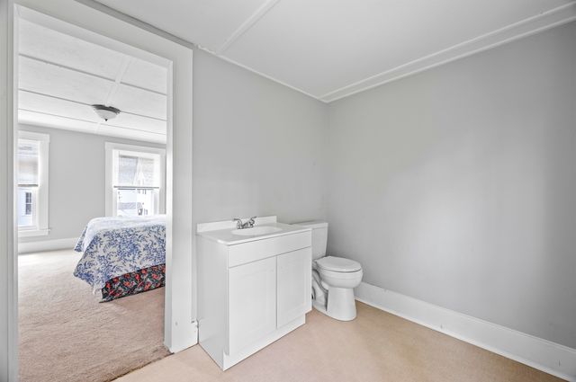 14 Church Street, Kingston, NH 03848