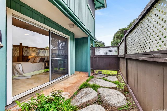 821 Kainui Drive, Kailua, HI 96734