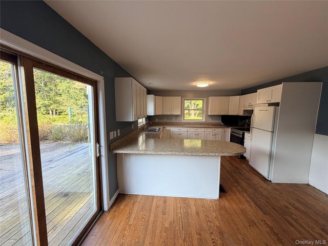484 N Magee Street, Southampton, NY 11968