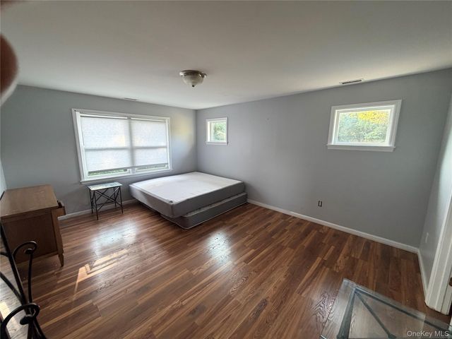 484 N Magee Street, Southampton, NY 11968