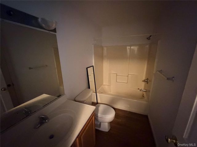 484 N Magee Street, Southampton, NY 11968