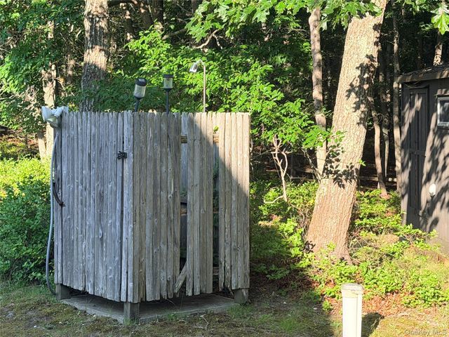 484 N Magee Street, Southampton, NY 11968
