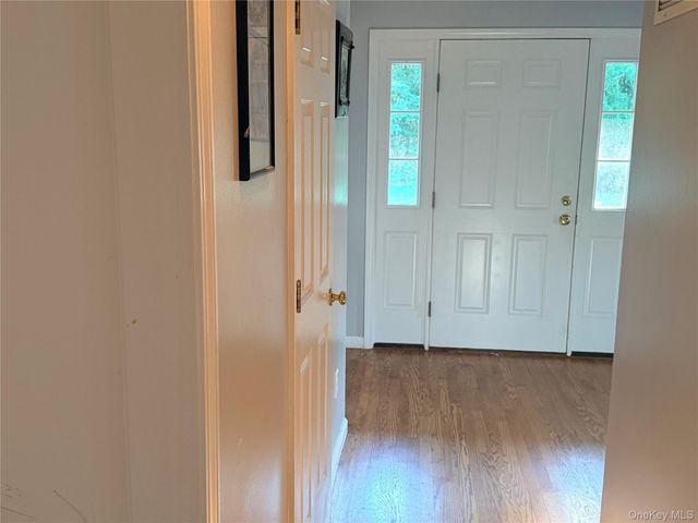 484 N Magee Street, Southampton, NY 11968