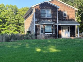484 N Magee Street, Southampton, NY 11968