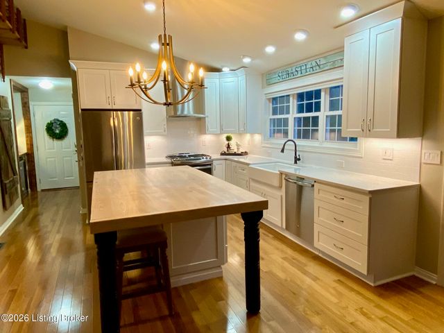 3100 Colton Ct, Crestwood, KY 40014