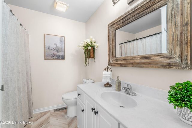 3100 Colton Ct, Crestwood, KY 40014