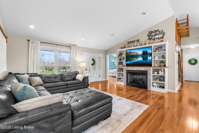 3100 Colton Ct, Crestwood, KY 40014