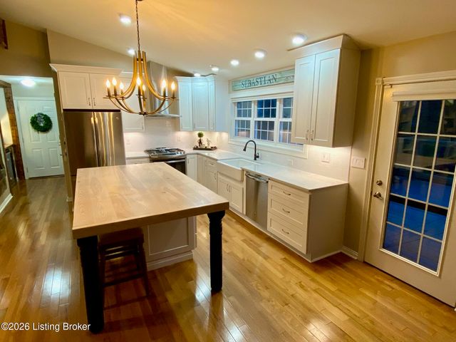 3100 Colton Ct, Crestwood, KY 40014