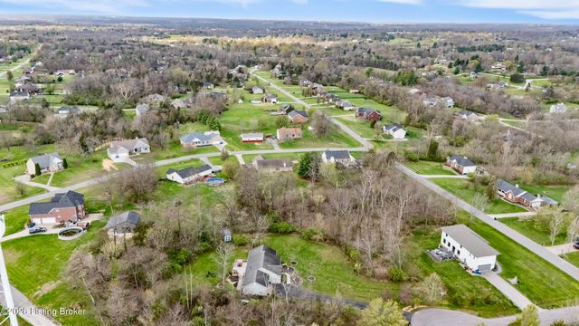 3100 Colton Ct, Crestwood, KY 40014