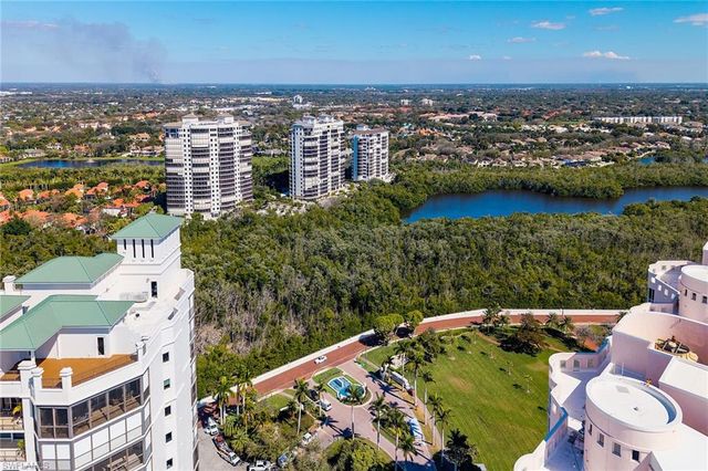 8231 Bay Colony DR 2004, Naples, FL 34108