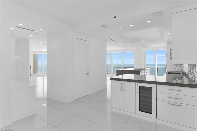 8231 Bay Colony DR 2004, Naples, FL 34108