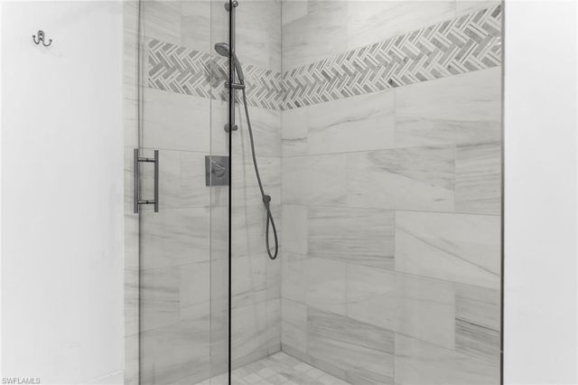 8231 Bay Colony DR 2004, Naples, FL 34108