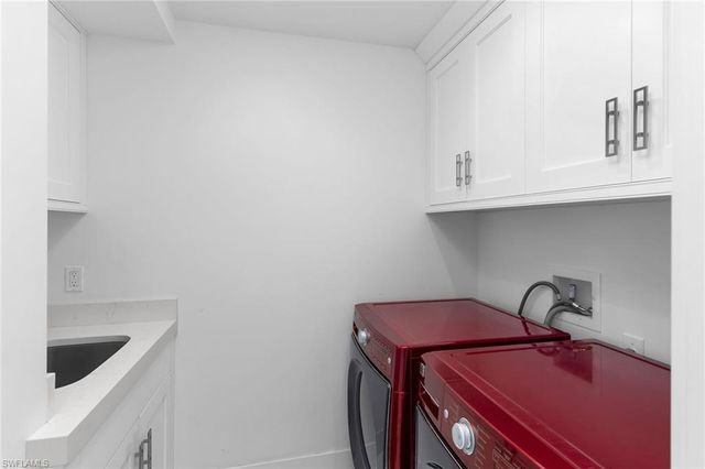 8231 Bay Colony DR 2004, Naples, FL 34108