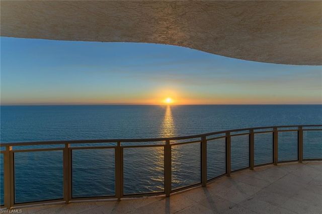 8231 Bay Colony DR 2004, Naples, FL 34108