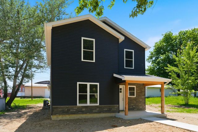 206 W Lincoln Street, Ashley, IN 46705