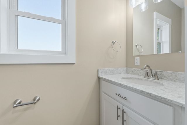 206 W Lincoln Street, Ashley, IN 46705
