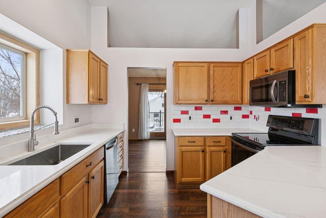 14200 Belfast Court, Rosemount, MN 55068