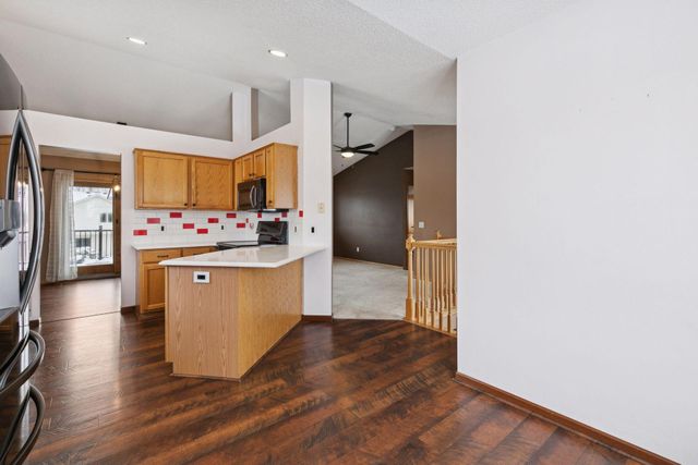 14200 Belfast Court, Rosemount, MN 55068