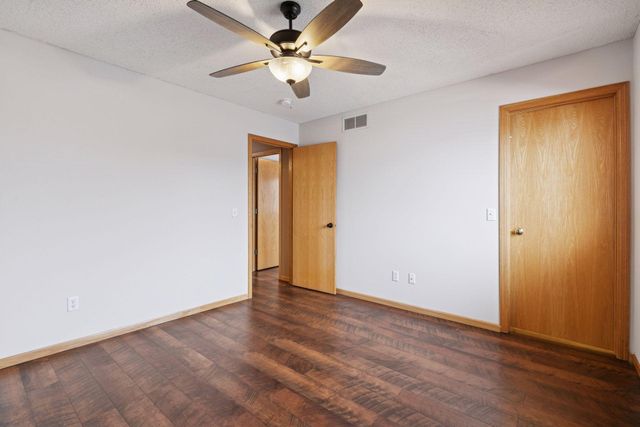 14200 Belfast Court, Rosemount, MN 55068