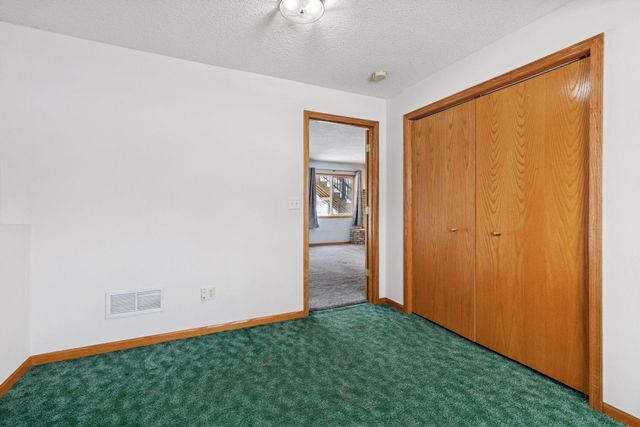 14200 Belfast Court, Rosemount, MN 55068