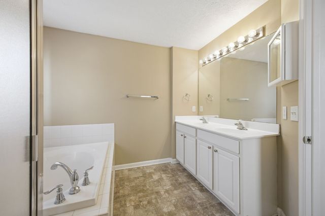 7841 Heaton Way, Nashville, TN 37211