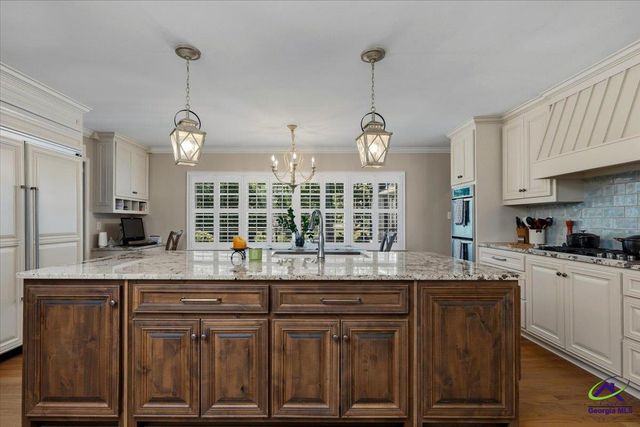 377 S Old Club Road, Macon, GA 31210