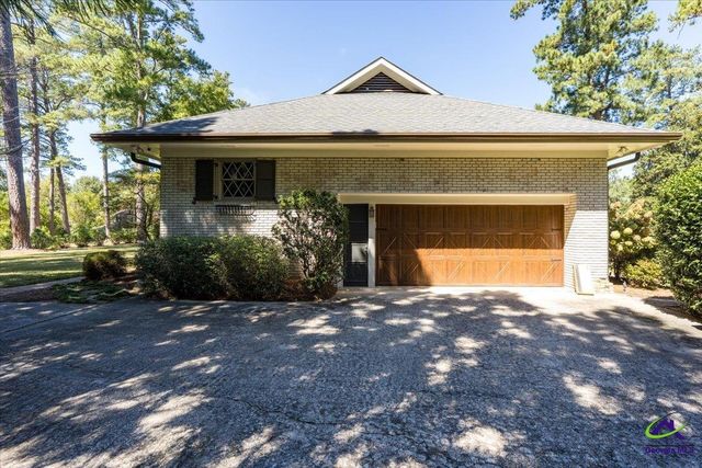 377 S Old Club Road, Macon, GA 31210