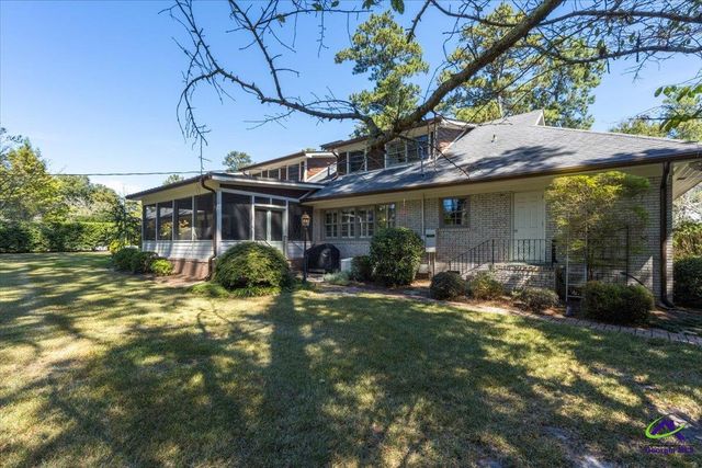 377 S Old Club Road, Macon, GA 31210